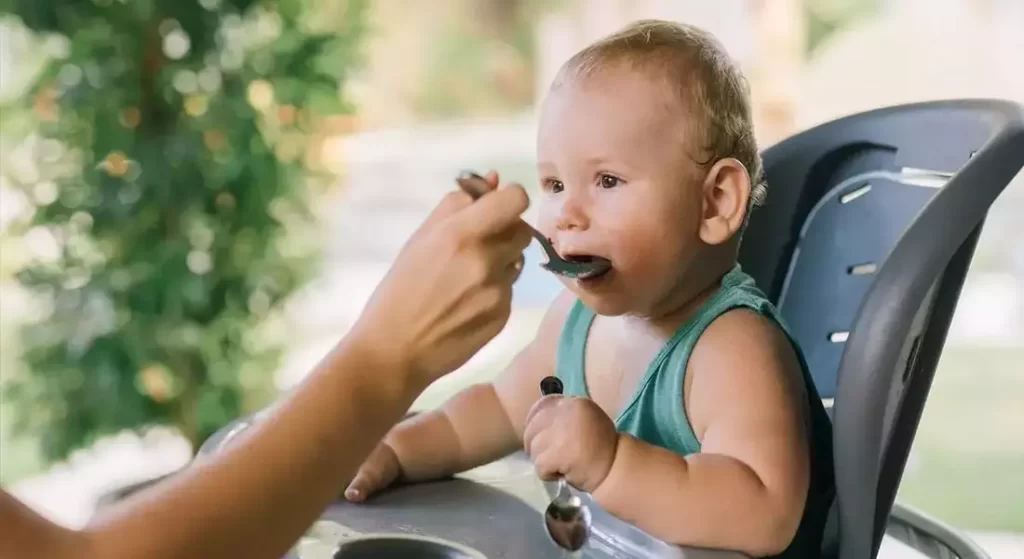 صندلی غذای کودک چه ویژگی‌هایی دارد؟
