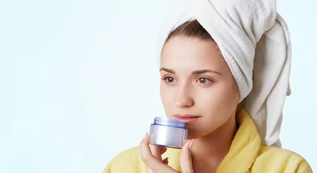 بهترین آبرسان پوست چرب و دهیدراته چیست؟ معرفی 6 محصول ایرانی باکیفیت